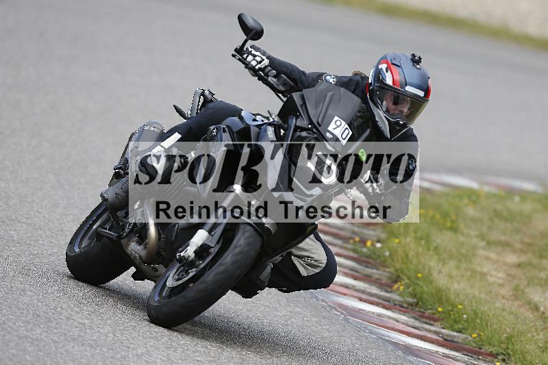 /20 27.05.2025 FREERIDE Training ADR/Gruppe B/90